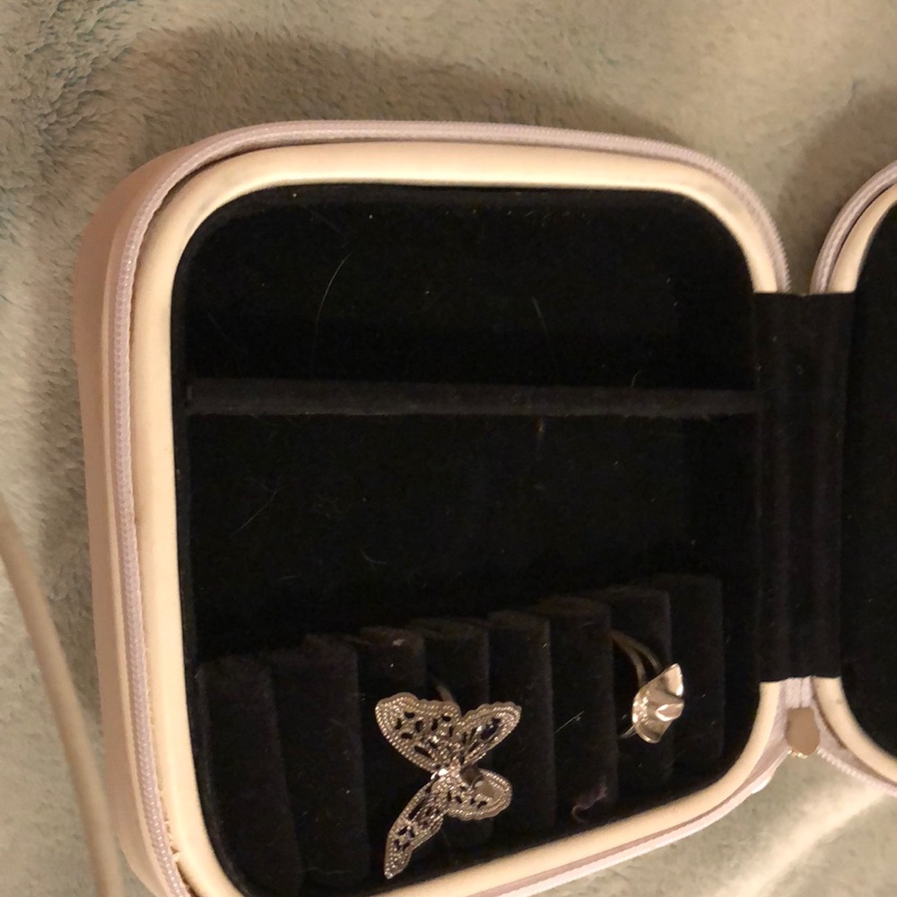 Jewelry box - Picture 4 of 4